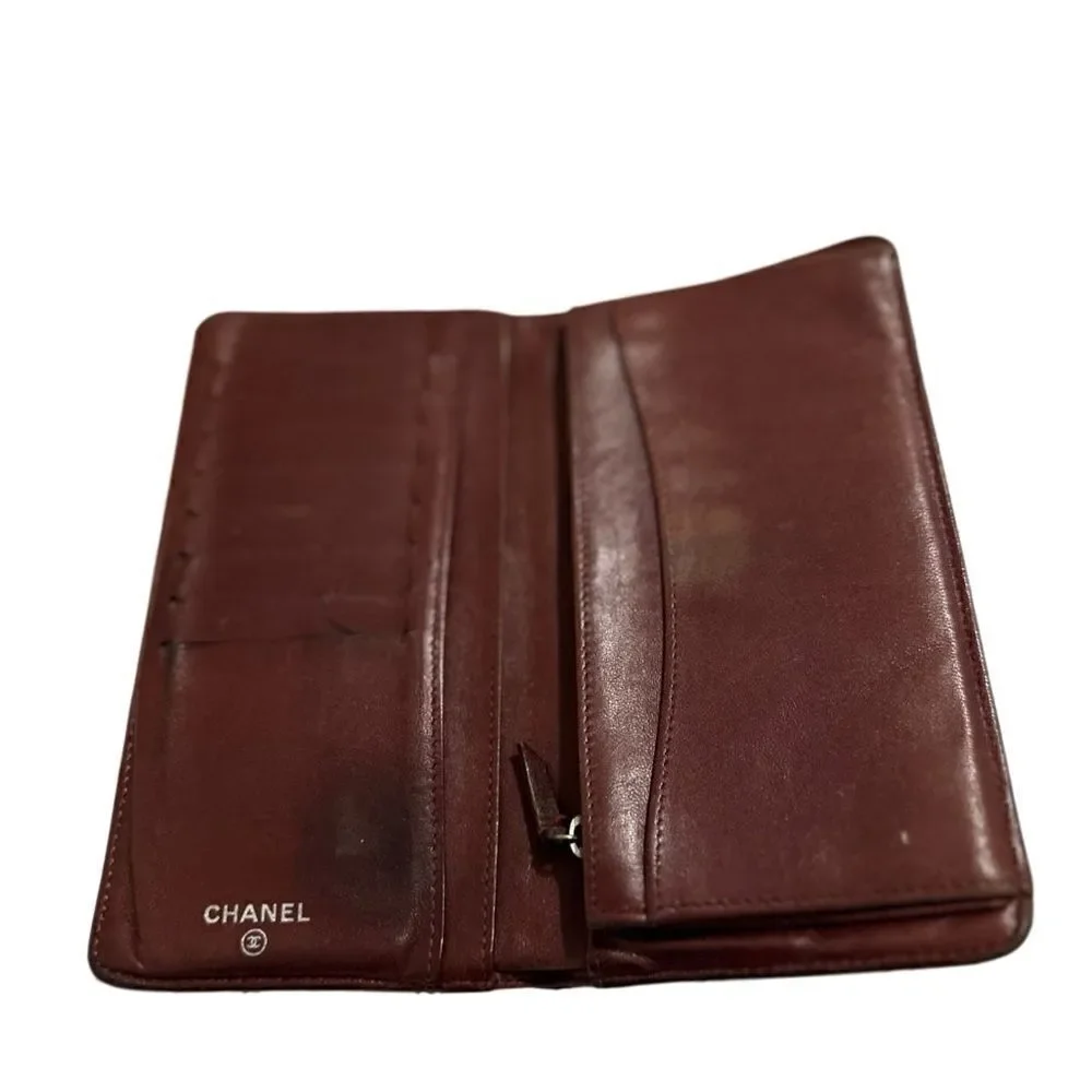 Chanel quilted leather wallet